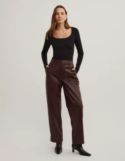 Scoop Neck Long Sleeve Top