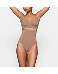 SEAMLESS SCULPT HIGH WAIST THONG