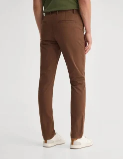 SLIM FIT CHINO