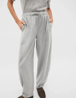 SOFT SUITING BARREL LEG PANT