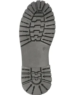 STRIKE LOAFERS