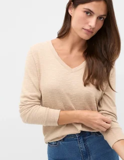 SUPERSOFT V NECK TOP