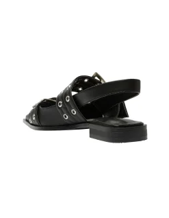 SUZIE FLAT