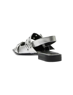 SUZIE FLAT