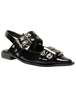 SUZIE FLAT