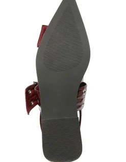 SUZIE FLAT
