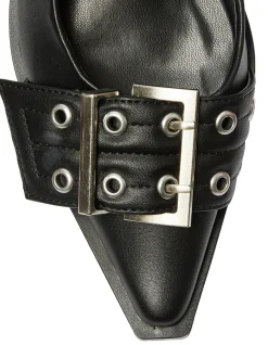 SUZIE FLAT