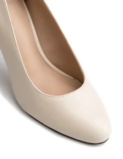 Tash Vintage Ivory Leather Stiletto Pump