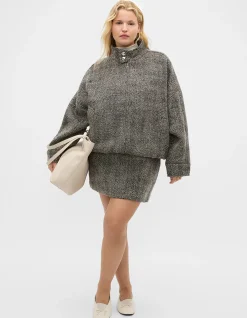 TEXTURED MINI SKIRT