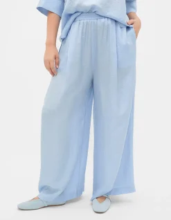 TEXTURED SATIN GATHERED PANT