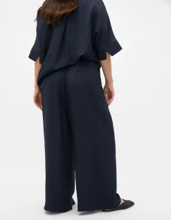 TEXTURED SATIN GATHERED PANT