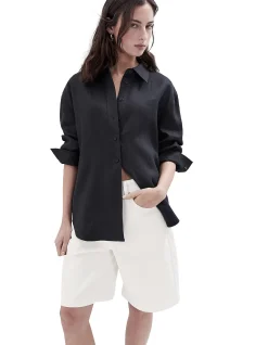 THE CLASSIC OVERSIZED LINEN SHIRT