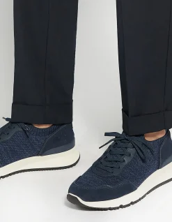 THORNY RUNNER