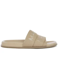 TITLE SANDAL