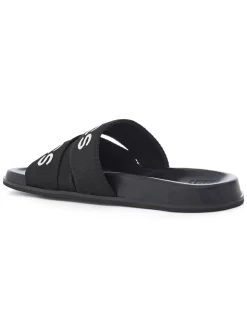 TITLE SANDAL