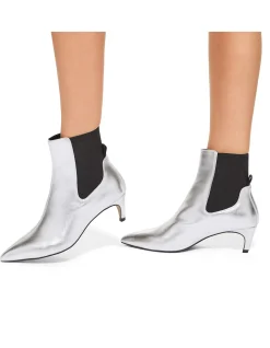 TRACE BOOT