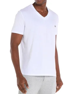 V NECK ESSENTIAL T-Shirt