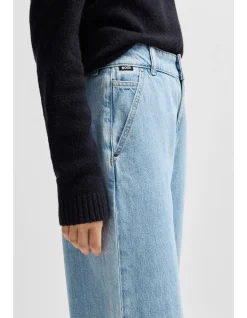 Wide-Leg Short Jeans in Mid-Blue Denim