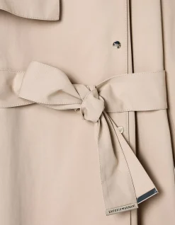 WOMAN'S OUTERWEAR