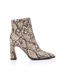 WOMEN'S Sam Leather BOOT