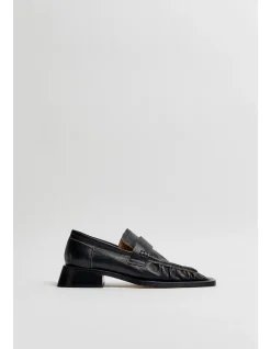Women's Airi Black Loafers