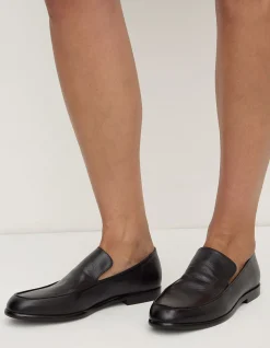 WOMEN'S Kennedy Leather Loafer SHOE