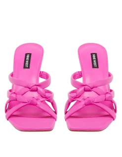 YEANDER HEELED SANDAL