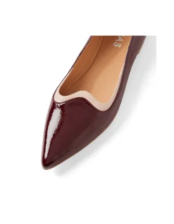 Yumis Two Tone Pointed Ballet Flats