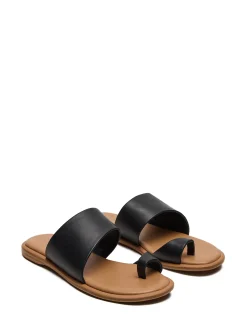 ZANI FLAT SANDAL